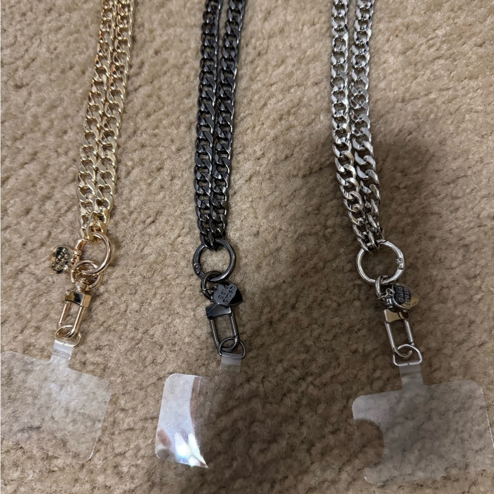 Gold blush phone chains and charms - Picture 2 of 3